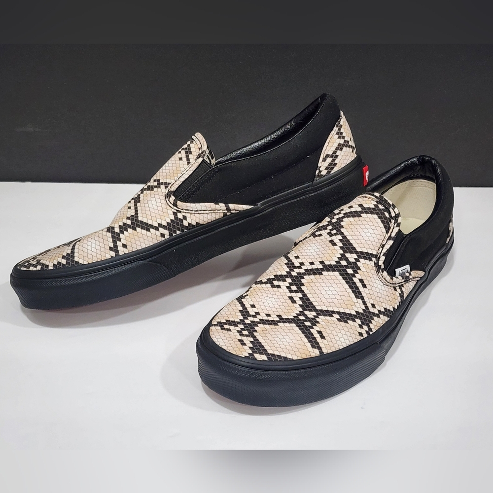 Vans Black and Cream Slip-On Sneakers - Picture 2 of 16